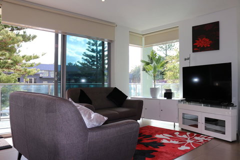 130 At The Waves - Accommodation Newcastle 4