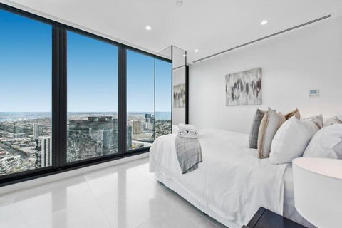 Experience Platinum Hotel Apartments - Accommodation Newcastle 13