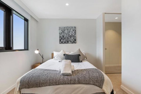 Experience Platinum Hotel Apartments - Accommodation Newcastle 4
