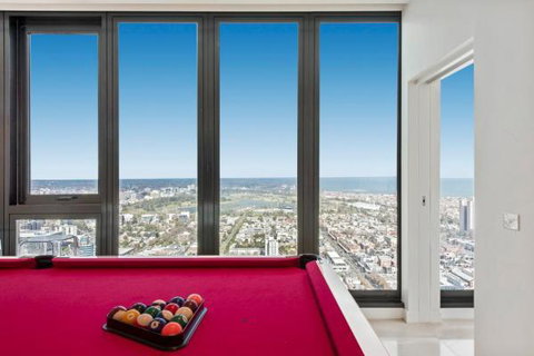 Experience Platinum Hotel Apartments - Accommodation Newcastle 12
