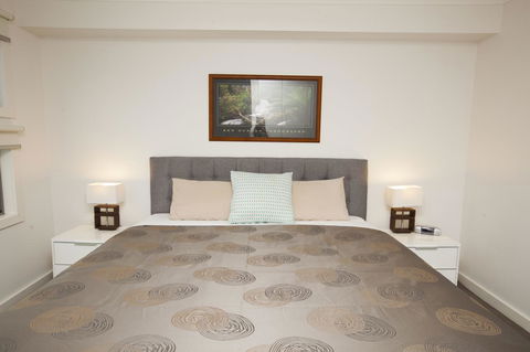 7 Falls Apartments - Accommodation Newcastle 23