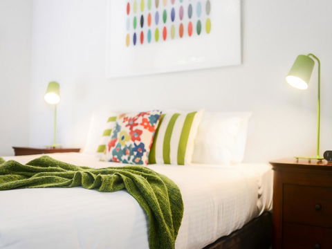 Boutique Stays Sandyside- Sandringham Villa Units - Accommodation Newcastle 9
