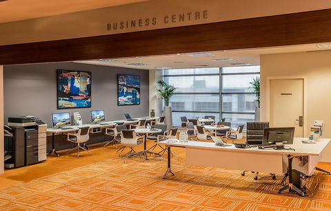 PARKROYAL Melbourne Airport - Accommodation Newcastle 5