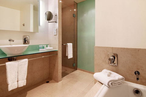 PARKROYAL Melbourne Airport - Accommodation Newcastle 42
