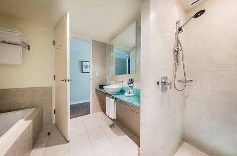 PARKROYAL Melbourne Airport - Accommodation Newcastle 4
