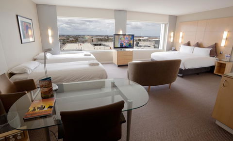 PARKROYAL Melbourne Airport - Accommodation Newcastle 24
