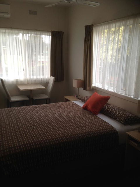Beachcomber Motel & Apartments - Accommodation Newcastle 36
