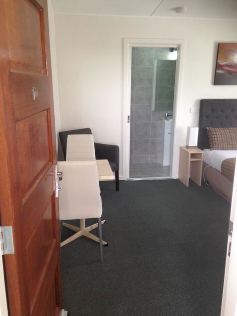 Beachcomber Motel & Apartments - Accommodation Newcastle 29