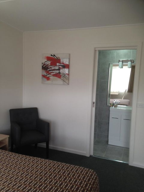 Beachcomber Motel & Apartments - Accommodation Newcastle 25