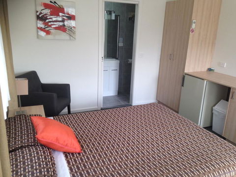 Beachcomber Motel & Apartments - Accommodation Newcastle 24