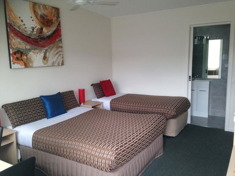 Beachcomber Motel & Apartments - Accommodation Newcastle 35