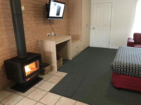 Beachcomber Motel & Apartments - Accommodation Newcastle 4
