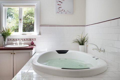 Koovelly Spa - Accommodation Newcastle 6