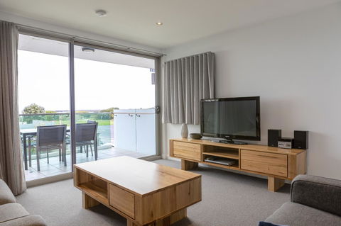 The Dolphin Apartments - Accommodation Newcastle 18