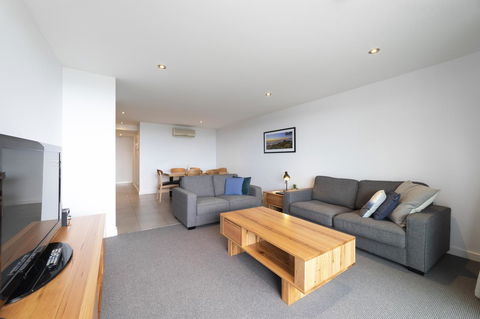 The Dolphin Apartments - Accommodation Newcastle 13