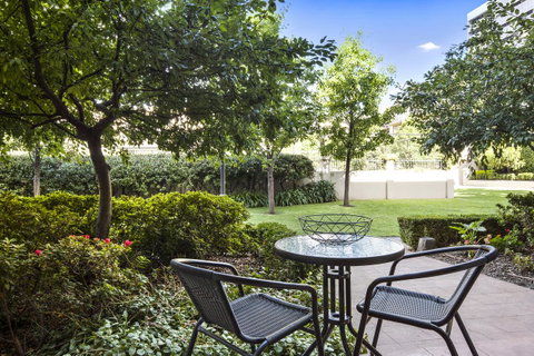 Melbourne Luxury Paradise - Accommodation Newcastle 1