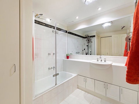 Melbourne Luxury Paradise - Accommodation Newcastle 9