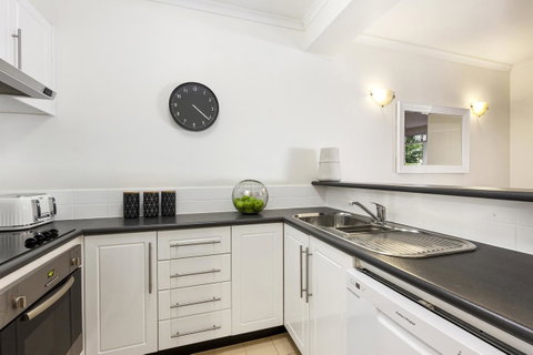 Melbourne Luxury Paradise - Accommodation Newcastle 5