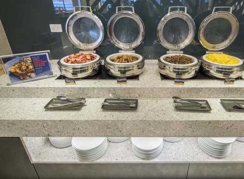 Holiday Inn Express Melbourne Southbank, An IHG Hotel - Accommodation Newcastle 3