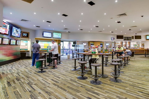 Nightcap At Seaford Hotel - Accommodation Newcastle 40