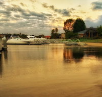 Waterfront Retreat - Accommodation Newcastle