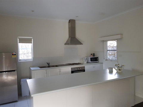 Dromana Holiday Beach House - Accommodation Newcastle 8