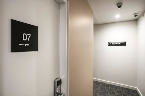 Nightcap At The Cheeky Squire - Accommodation Newcastle 25