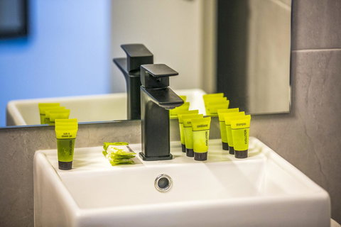 Nightcap At The Cheeky Squire - Accommodation Newcastle 14