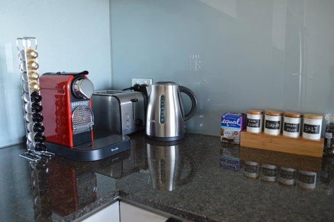 3BR Apartment At Victoria Tower Southbank - Accommodation Newcastle 6