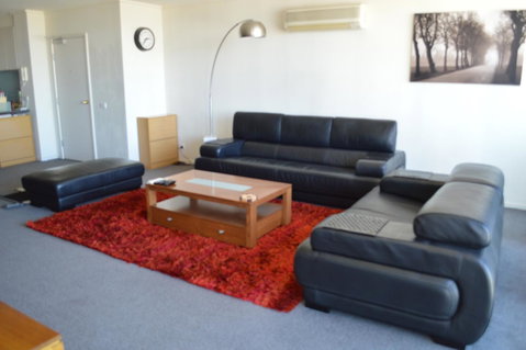 3BR Apartment At Victoria Tower Southbank - Accommodation Newcastle 2