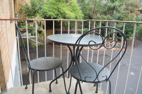North Melbourne Retreat - Accommodation Newcastle 4