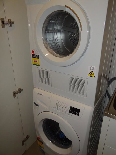 Amazing Accommodations: Vogue - Accommodation Newcastle 12