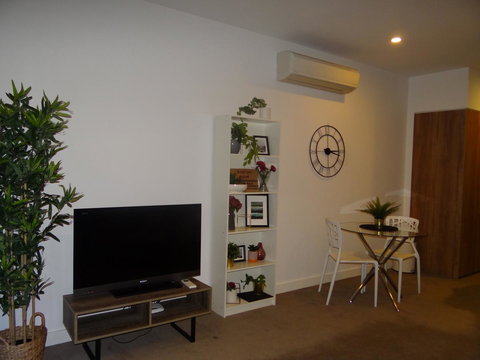 Amazing Accommodations: Vogue - Accommodation Newcastle 5