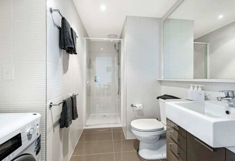 Luxury Apartments With View - Accommodation Newcastle 11