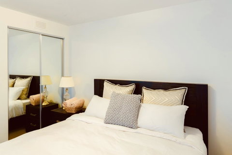 Luxury Apartments With View - Accommodation Newcastle 23