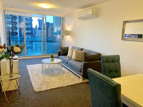 Luxury Apartments With View - Accommodation Newcastle 5