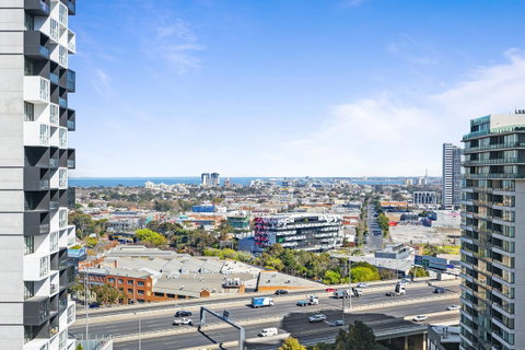 Complete Host Tiara Apartments - Accommodation Newcastle 9