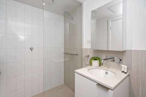 Complete Host Tiara Apartments - Accommodation Newcastle 33