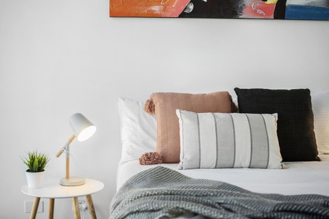 Complete Host Tiara Apartments - Accommodation Newcastle 7