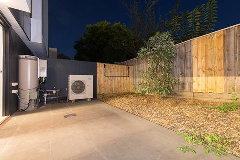 Doncaster Private Collection 2 Bed Townhouse@Pearl - Accommodation Newcastle 12