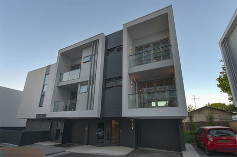 Doncaster Private Collection 2 Bed Townhouse@Pearl - Accommodation Newcastle 15