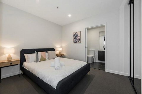 Saint Domain - Accommodation Newcastle 3