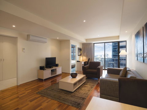 Oaks Melbourne On Lonsdale Suites - Accommodation Newcastle 6