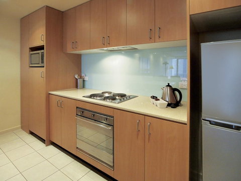 Oaks Melbourne On Lonsdale Suites - Accommodation Newcastle 7