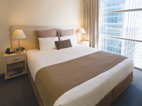 Oaks Melbourne On Lonsdale Suites - Accommodation Newcastle 3