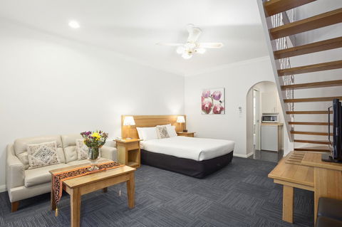 The International Motel Apollo Bay - Accommodation Newcastle 8