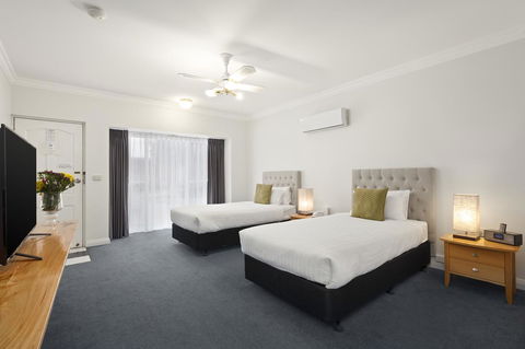 The International Motel Apollo Bay - Accommodation Newcastle 14