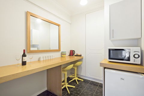 The International Motel Apollo Bay - Accommodation Newcastle 27