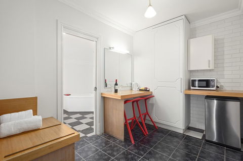 The International Motel Apollo Bay - Accommodation Newcastle 18