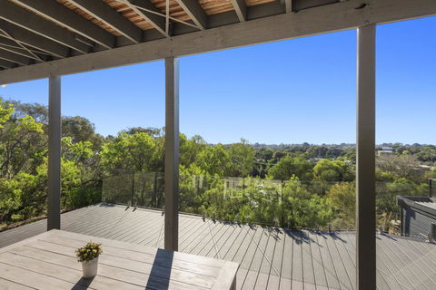 Beachside House - Accommodation Newcastle 21